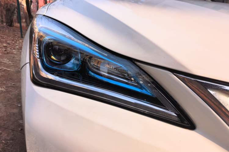 Used CHANGAN Eado New Energy 2019 EV460 Smart Edition Right Front Headlight