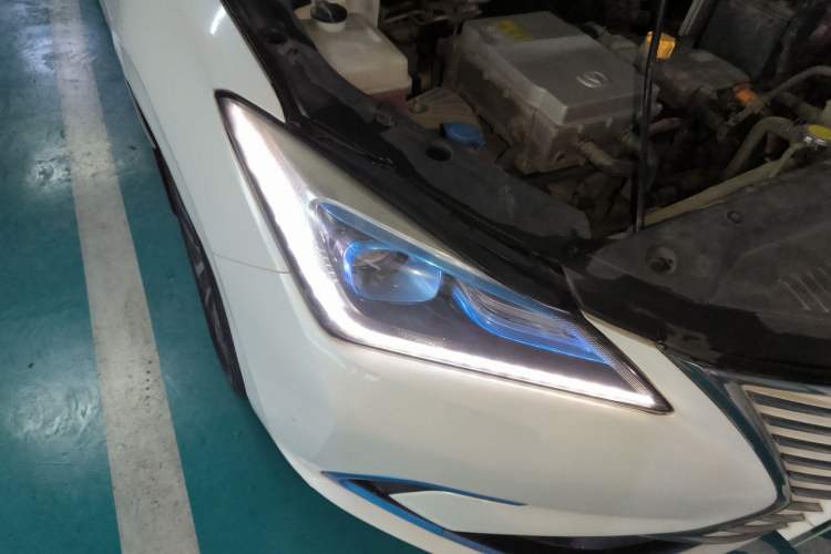 Used CHANGAN Eado New Energy 2019 EV460 Smart Edition Right Front Headlight