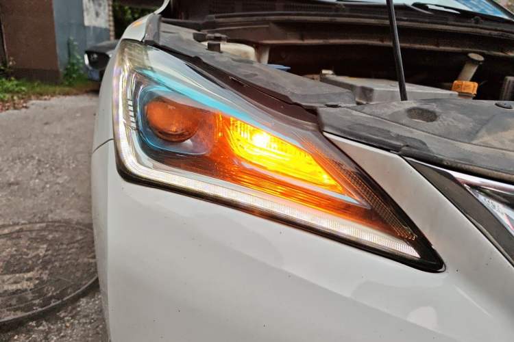 Used CHANGAN Eado New Energy 2019 EV460 Smart Edition Right Front Headlight