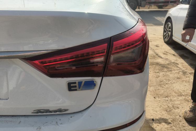 Used CHANGAN Eado New Energy 2019 EV460 Smart Edition Right Rear Taillight