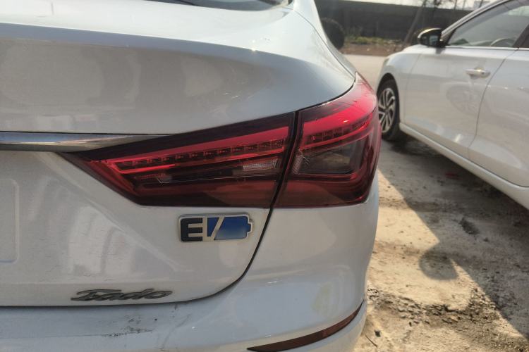 Used CHANGAN Eado New Energy 2019 EV460 Smart Edition Right Rear Taillight