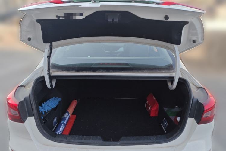 Used CHANGAN Eado New Energy 2019 EV460 Smart Edition Trunk
