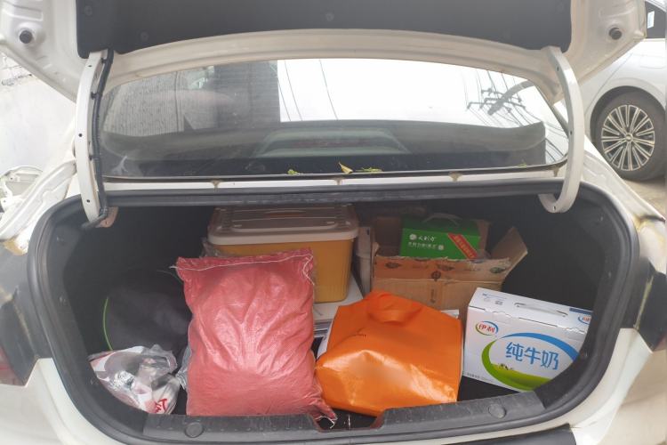 Used CHANGAN Eado New Energy 2019 EV460 Shared Version Trunk