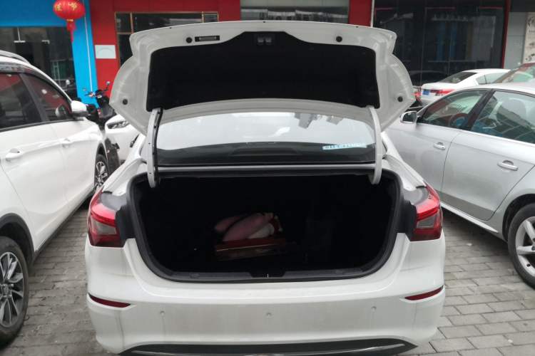 Used CHANGAN Eado New Energy 2019 EV460 Smart Edition Trunk