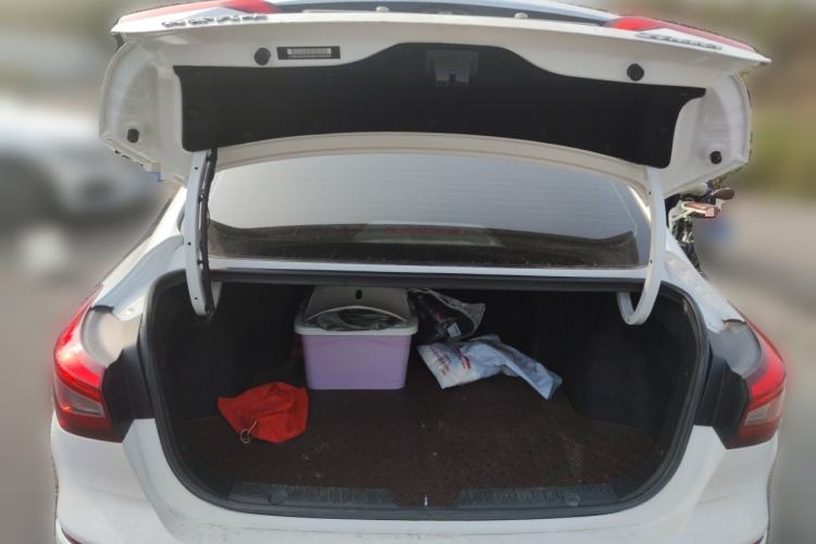 Used CHANGAN Eado New Energy 2019 EV460 Shared Version Trunk