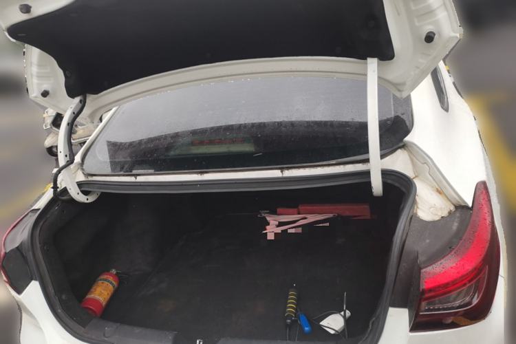 Used CHANGAN Eado New Energy 2019 EV460 Smart Edition Trunk