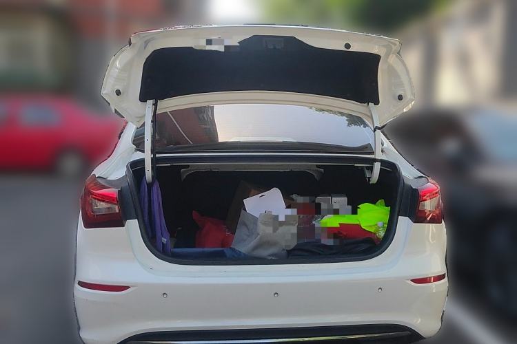 Used CHANGAN Eado New Energy 2019 EV460 Smart Edition Trunk