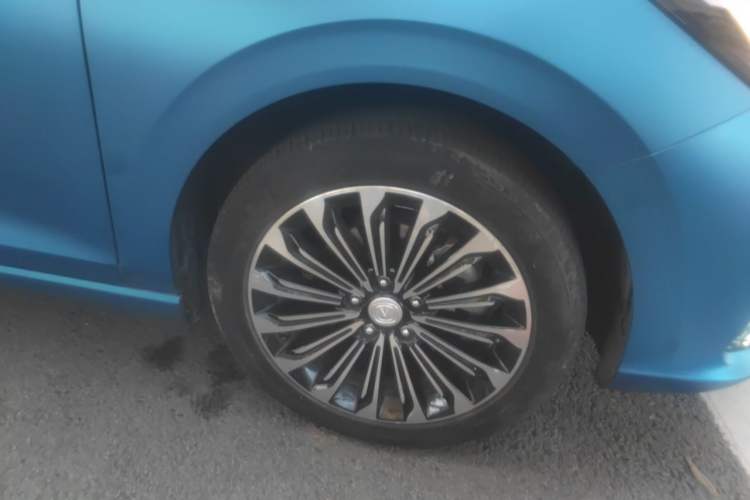 Used CHANGAN Eado New Energy  Right Front Wheel Hub