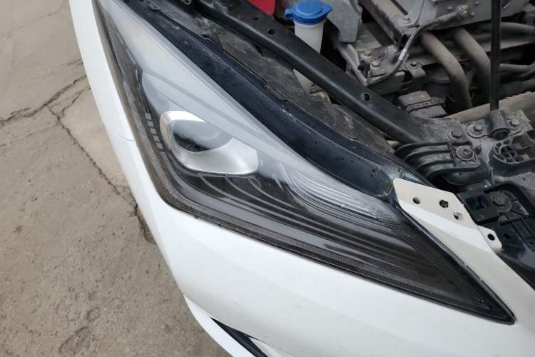 Used CHANGAN Eado New Energy  Right Front Headlight