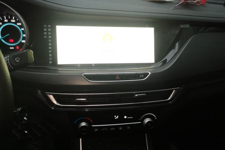 Used CHANGAN Eado New Energy 2022 EV460 Smart Ride-Hailing Edition – Lithium Iron Phosphate Audio And AC Panel