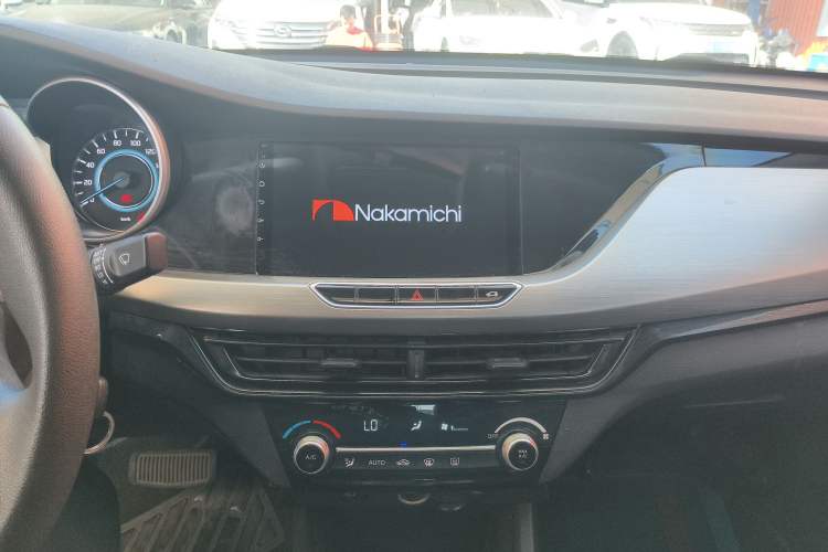 Used CHANGAN Eado New Energy 2022 EV460 Smart Ride-Hailing Edition – Lithium Iron Phosphate Audio And AC Panel