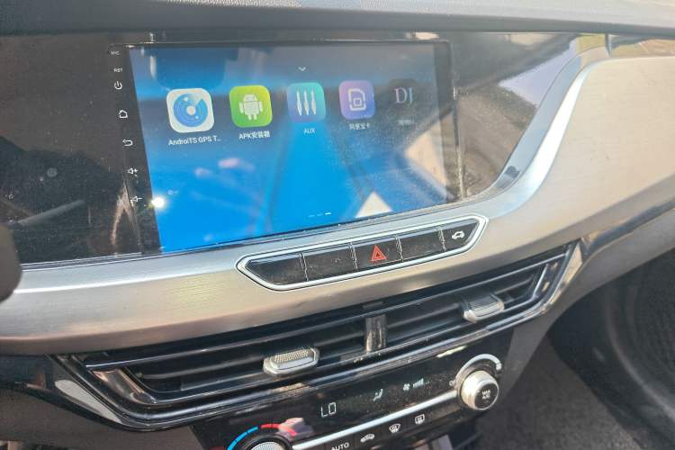 Used CHANGAN Eado New Energy 2022 EV460 Smart Ride-Hailing Edition – Lithium Iron Phosphate Audio And AC Panel