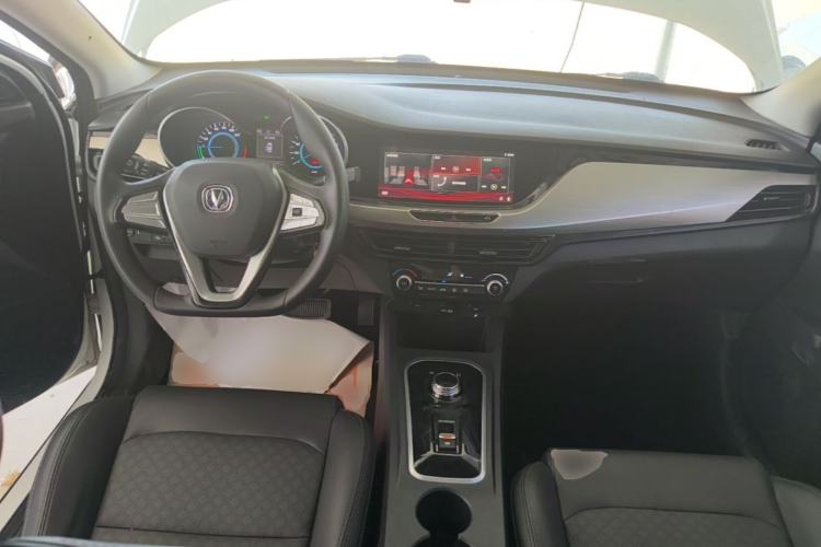 Used CHANGAN Eado New Energy 2022 EV460 Smart Ride-Hailing Edition – Lithium Iron Phosphate Center Console