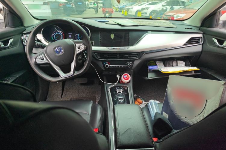 Used CHANGAN Eado New Energy 2022 EV460 Smart Ride-Hailing Edition – Lithium Iron Phosphate Center Console