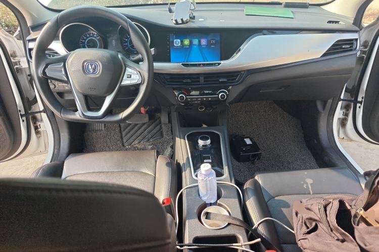 Used CHANGAN Eado New Energy 2022 EV460 Smart Ride-Hailing Edition – Lithium Iron Phosphate Center Console