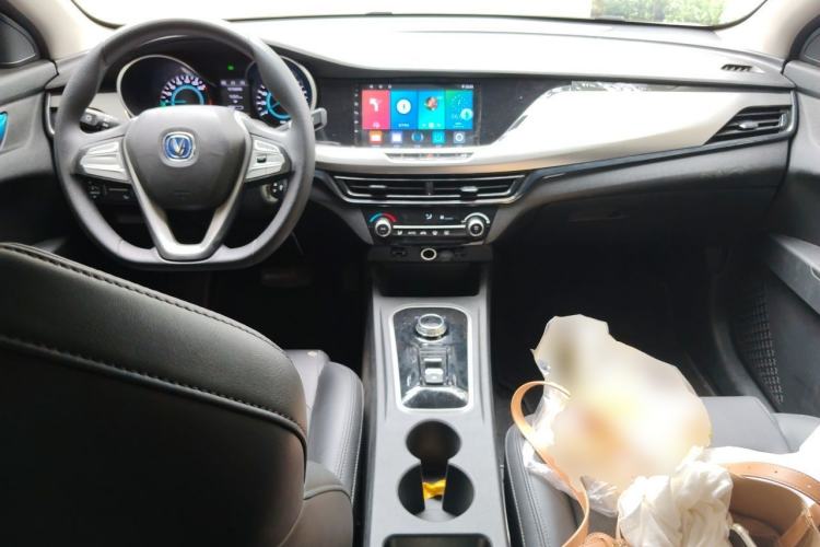 Used CHANGAN Eado New Energy 2022 EV460 Smart Ride-Hailing Edition – Lithium Iron Phosphate Center Console