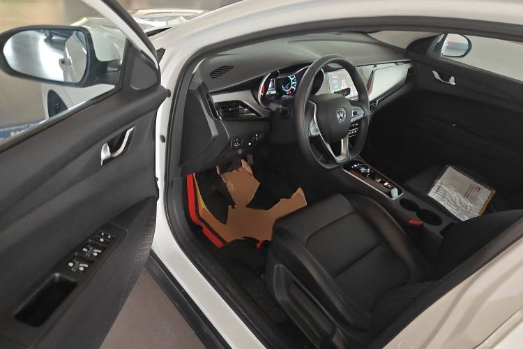 Used CHANGAN Eado New Energy 2022 EV460 Smart Ride-Hailing Edition – Lithium Iron Phosphate Driver Seat