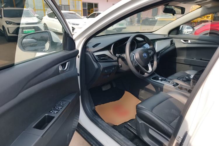 Used CHANGAN Eado New Energy 2022 EV460 Smart Ride-Hailing Edition – Lithium Iron Phosphate Driver Seat