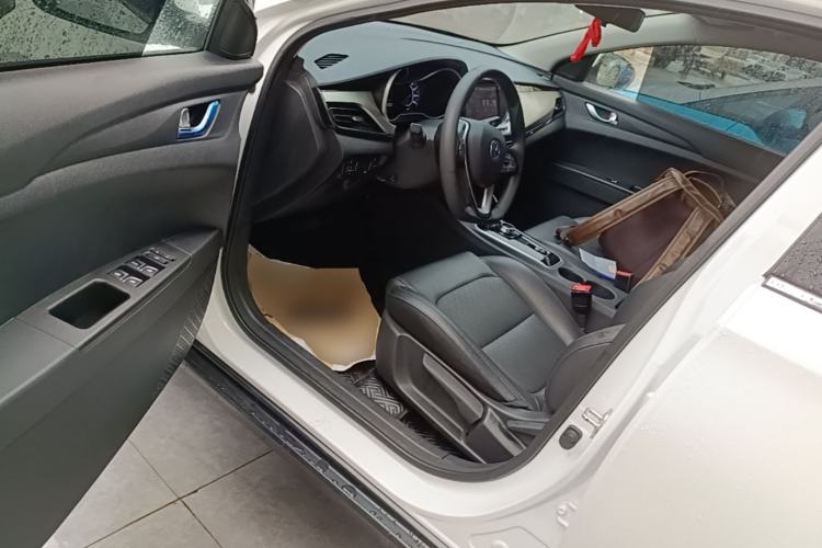 Used CHANGAN Eado New Energy 2022 EV460 Smart Ride-Hailing Edition – Lithium Iron Phosphate Driver Seat