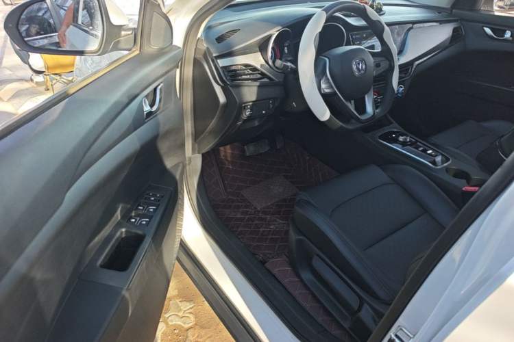 Used CHANGAN Eado New Energy 2022 EV460 Smart Ride-Hailing Edition – Lithium Iron Phosphate Driver Seat