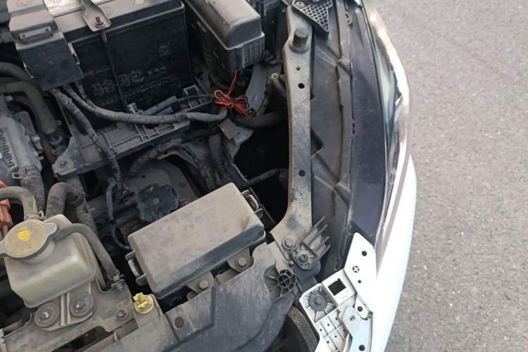 Used CHANGAN Eado New Energy 2022 EV460 Smart Ride-Hailing Edition – Lithium Iron Phosphate Engine Bay Left
