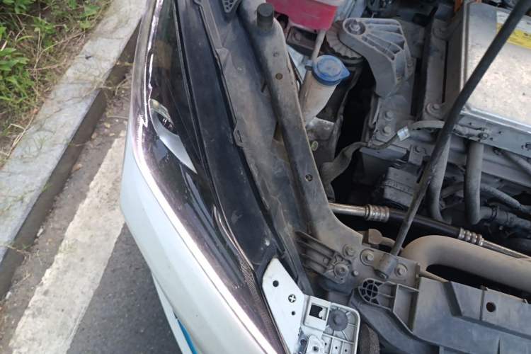 Used CHANGAN Eado New Energy 2022 EV460 Smart Ride-Hailing Edition – Lithium Iron Phosphate Engine Bay Right