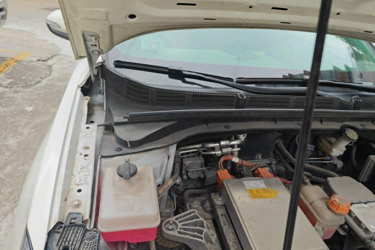 Used CHANGAN Eado New Energy 2022 EV460 Smart Ride-Hailing Edition – Lithium Iron Phosphate Engine Bay Right