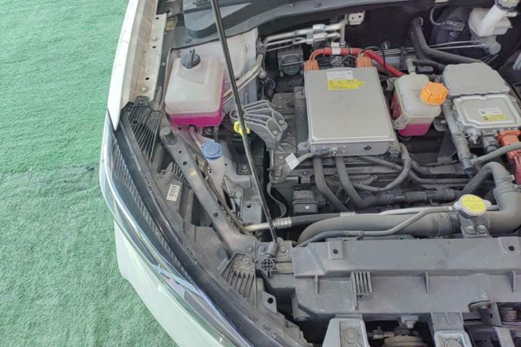 Used CHANGAN Eado New Energy 2022 EV460 Smart Ride-Hailing Edition – Lithium Iron Phosphate Engine Bay Right