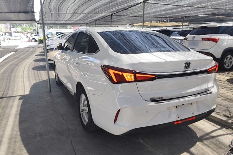 Used CHANGAN Eado New Energy 2022 EV460 Smart Ride-Hailing Edition – Lithium Iron Phosphate Exterior 2