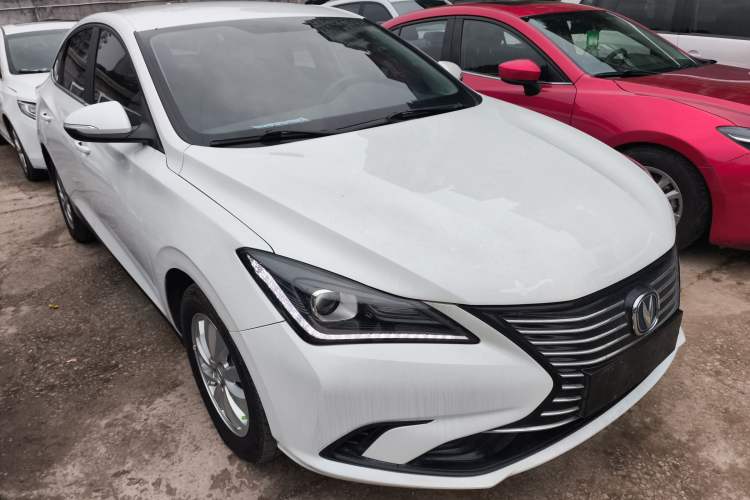 Used CHANGAN Eado New Energy 2022 EV460 Smart Ride-Hailing Edition – Lithium Iron Phosphate Exterior 2