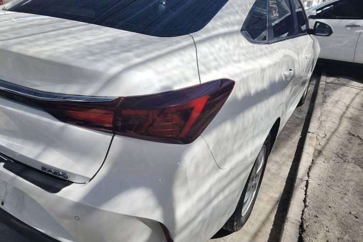 Used CHANGAN Eado New Energy 2022 EV460 Smart Ride-Hailing Edition – Lithium Iron Phosphate Exterior 3