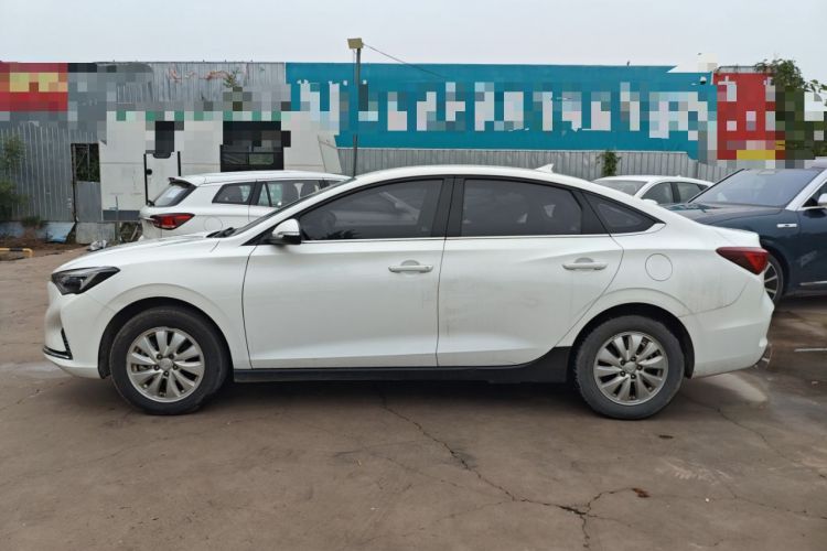 Used CHANGAN Eado New Energy 2022 EV460 Smart Ride-Hailing Edition – Lithium Iron Phosphate Exterior 3