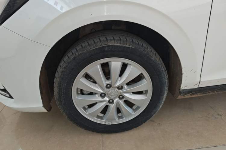 Used CHANGAN Eado New Energy 2022 EV460 Smart Ride-Hailing Edition – Lithium Iron Phosphate Exterior 4