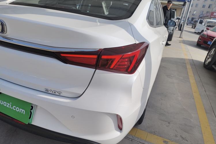 Used CHANGAN Eado New Energy 2022 EV460 Smart Ride-Hailing Edition – Lithium Iron Phosphate Exterior 6