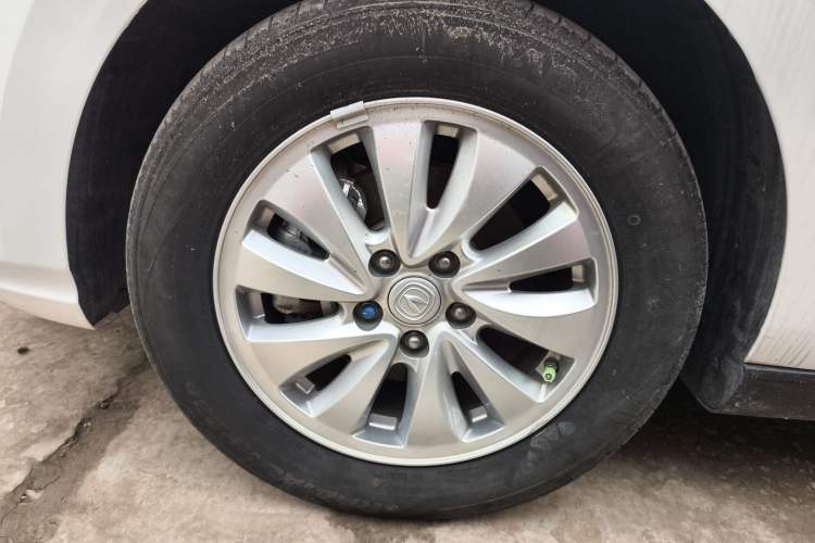 Used CHANGAN Eado New Energy 2022 EV460 Smart Ride-Hailing Edition – Lithium Iron Phosphate Exterior 7