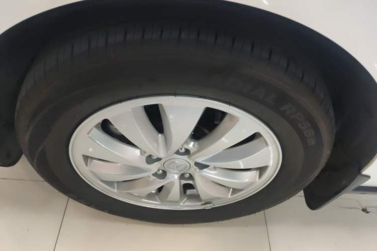 Used CHANGAN Eado New Energy 2022 EV460 Smart Ride-Hailing Edition – Lithium Iron Phosphate Exterior 7