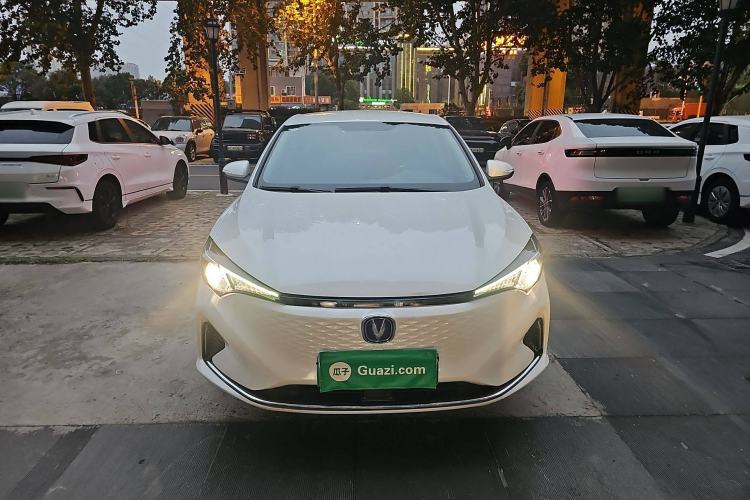Used CHANGAN Eado New Energy 2022 EV460 Smart Ride-Hailing Edition – Lithium Iron Phosphate Front