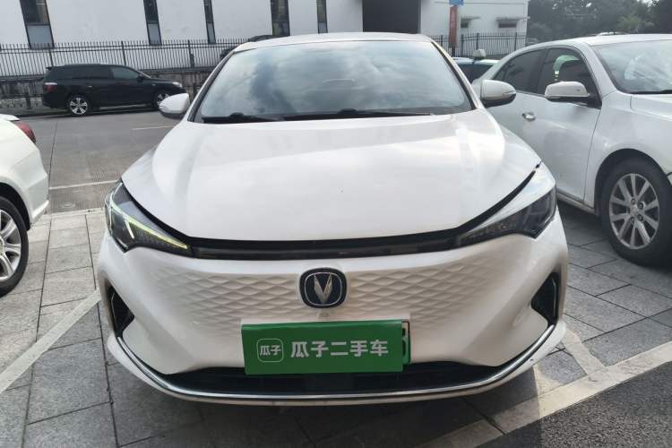 Used CHANGAN Eado New Energy 2022 EV460 Smart Ride-Hailing Edition – Lithium Iron Phosphate Front