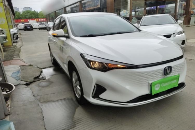 Used CHANGAN Eado New Energy 2022 EV460 Smart Ride-Hailing Edition – Lithium Iron Phosphate Front Right 45 Deg