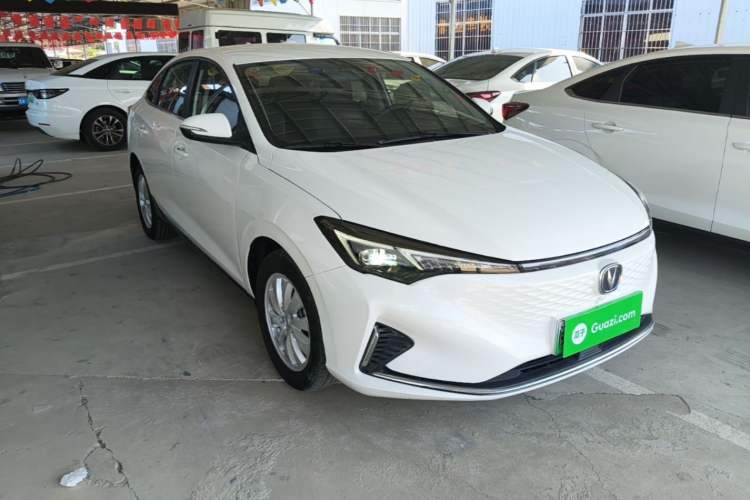 Used CHANGAN Eado New Energy 2022 EV460 Smart Ride-Hailing Edition – Lithium Iron Phosphate Front Right 45 Deg