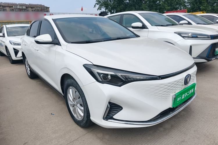 Used CHANGAN Eado New Energy 2022 EV460 Smart Ride-Hailing Edition – Lithium Iron Phosphate Front Right 45 Deg