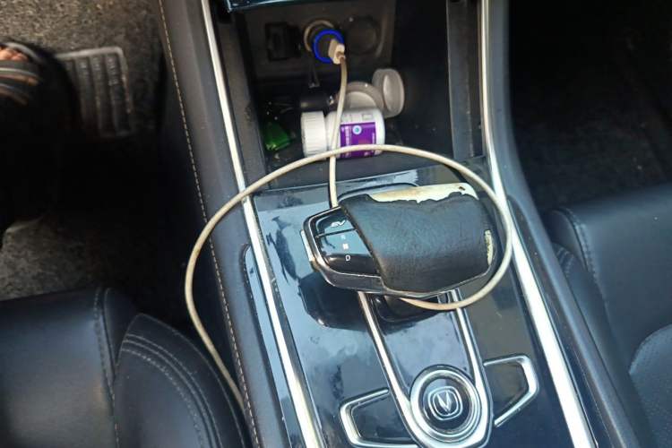 Used CHANGAN Eado New Energy 2022 EV460 Smart Ride-Hailing Edition – Lithium Iron Phosphate Gear Lever