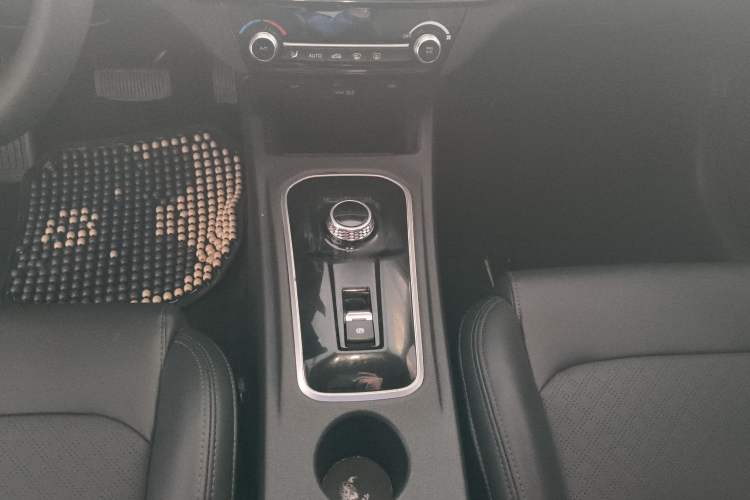 Used CHANGAN Eado New Energy 2022 EV460 Smart Ride-Hailing Edition – Lithium Iron Phosphate Gear Lever