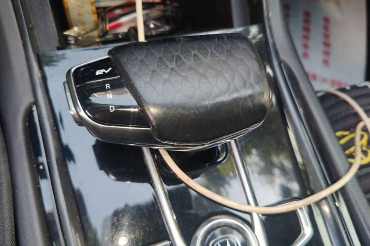 Used CHANGAN Eado New Energy 2022 EV460 Smart Ride-Hailing Edition – Lithium Iron Phosphate Gear Lever