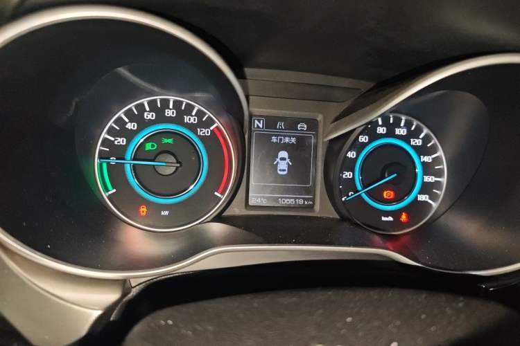 Used CHANGAN Eado New Energy 2022 EV460 Smart Ride-Hailing Edition – Lithium Iron Phosphate Instrument Cluster
