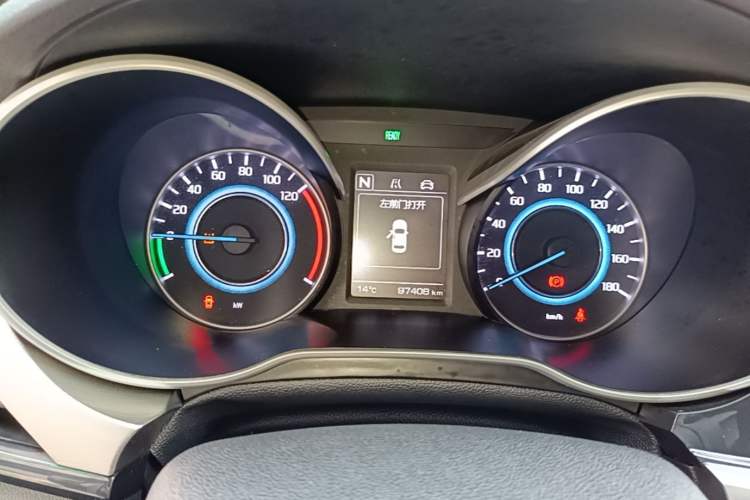 Used CHANGAN Eado New Energy 2022 EV460 Smart Ride-Hailing Edition – Lithium Iron Phosphate Instrument Cluster