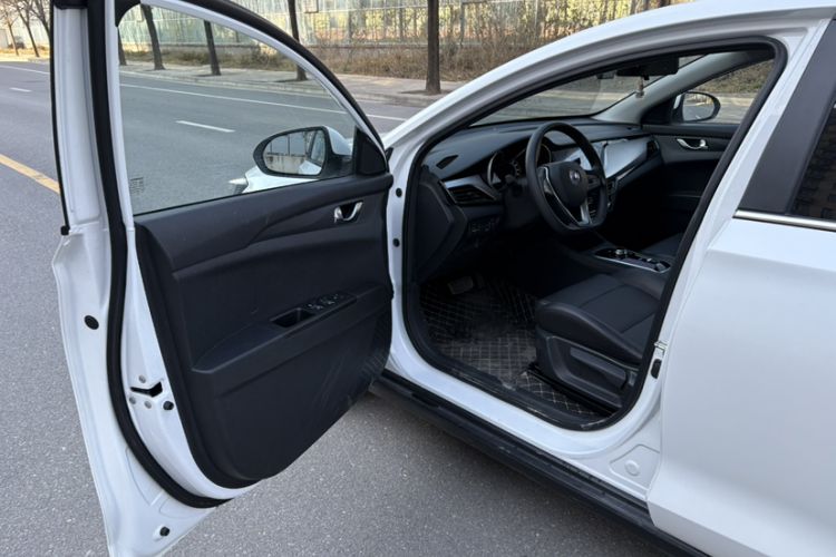 Used CHANGAN Eado New Energy 2022 EV460 Smart Ride-Hailing Edition – Lithium Iron Phosphate Interior 1