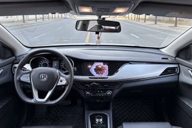 Used CHANGAN Eado New Energy 2022 EV460 Smart Ride-Hailing Edition – Lithium Iron Phosphate Interior 2