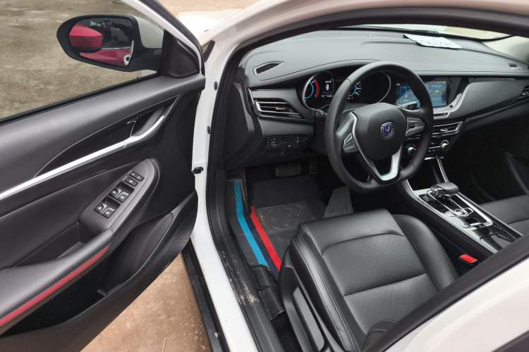 Used CHANGAN Eado New Energy 2022 EV460 Smart Ride-Hailing Edition – Lithium Iron Phosphate Interior 3