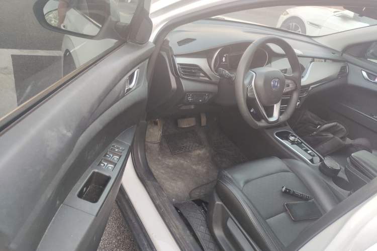 Used CHANGAN Eado New Energy 2022 EV460 Smart Ride-Hailing Edition – Lithium Iron Phosphate Interior 3